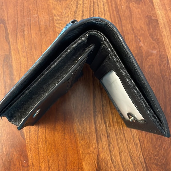 Michael Kors womens wallet black NEW 4 x 4 inches. - Picture 8 of 8